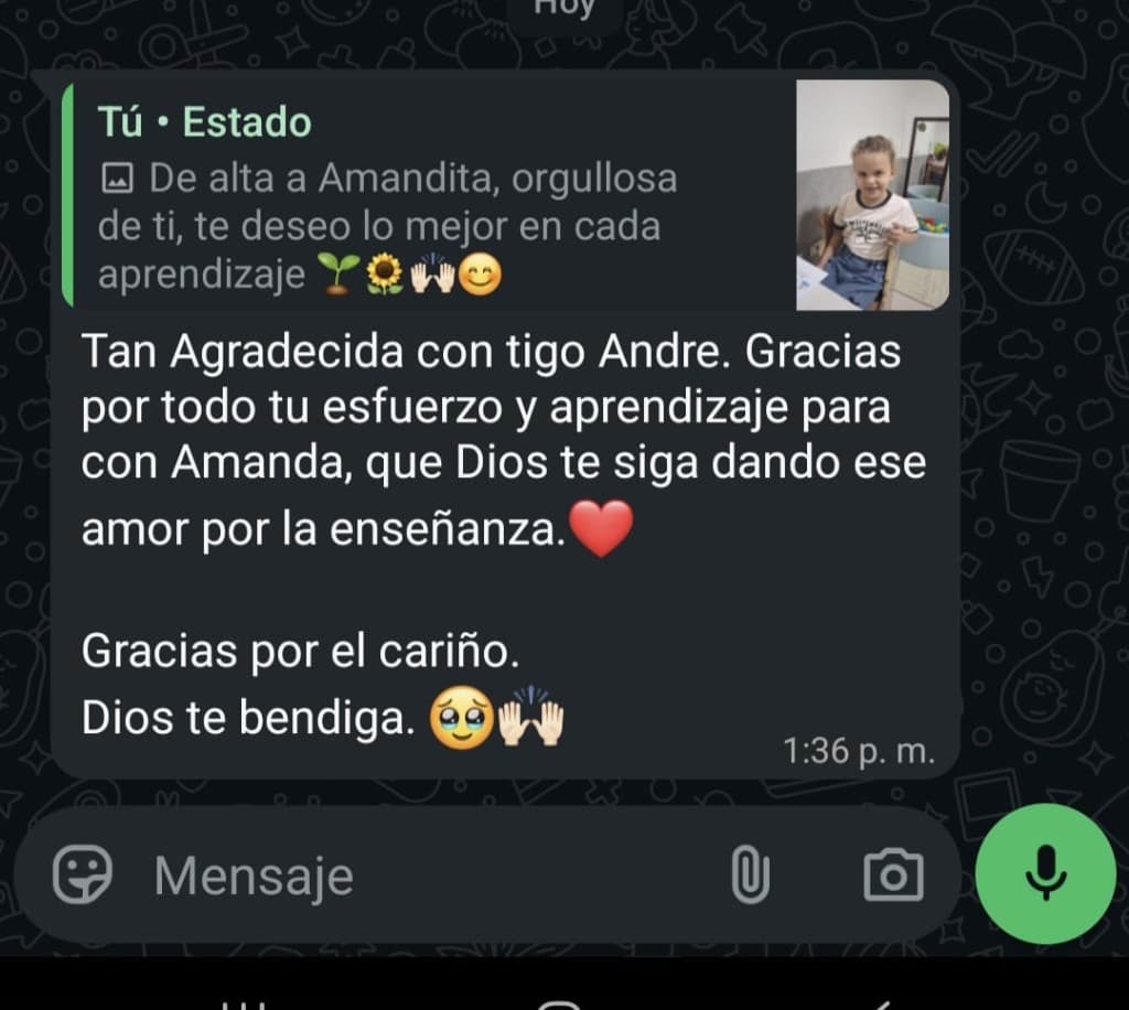 Captura de WhatsApp con mensaje de agradecimiento por el acompañamiento terapéutico.
